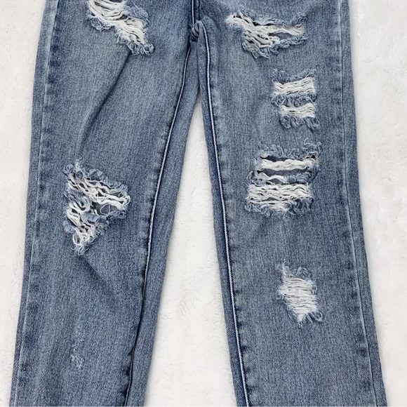 Brandy Melville Distressed Ripped Boyfriend Jeans Size 24 Medium Wash - Picture 2 of 5